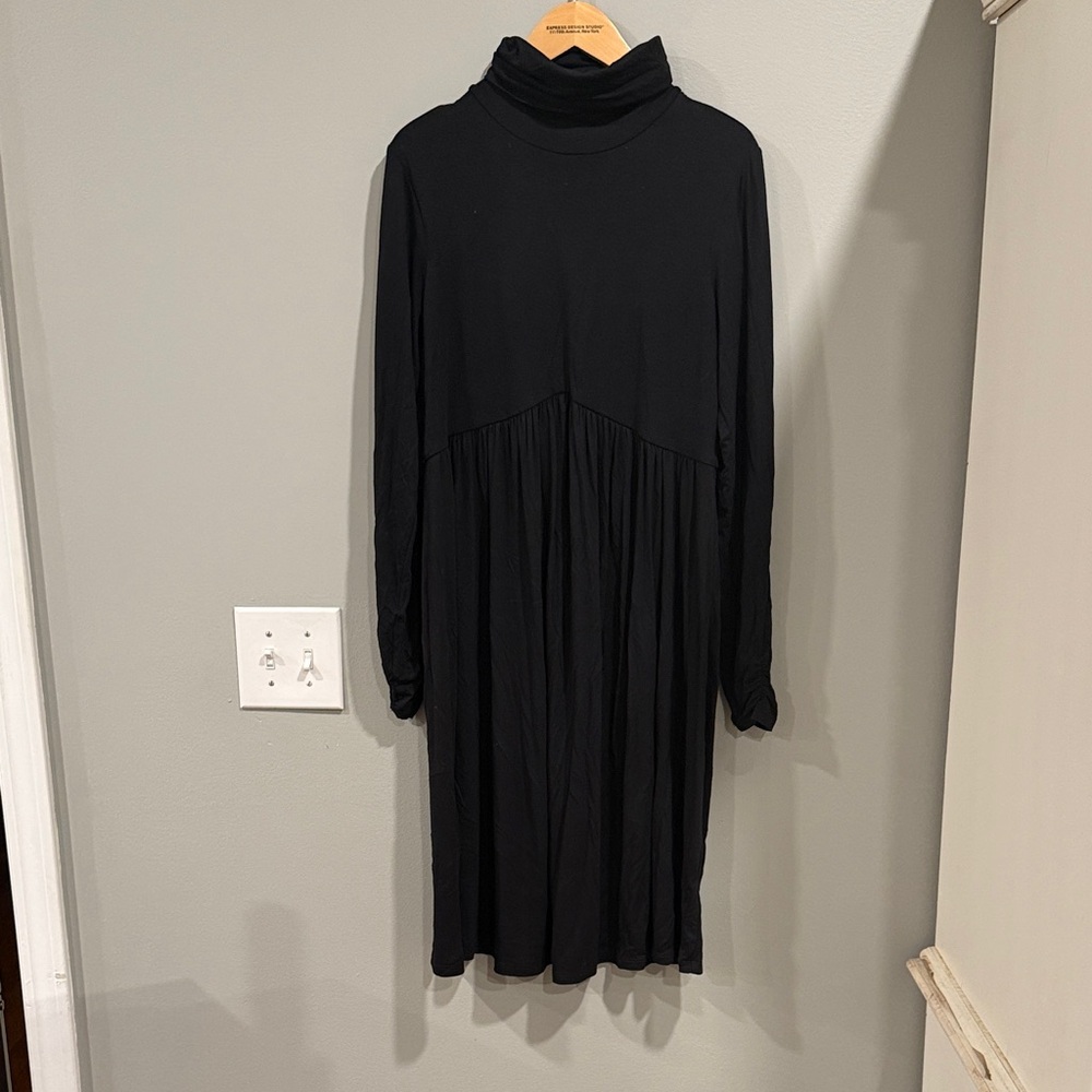 Motherhood Black Long Sleeve Dress
